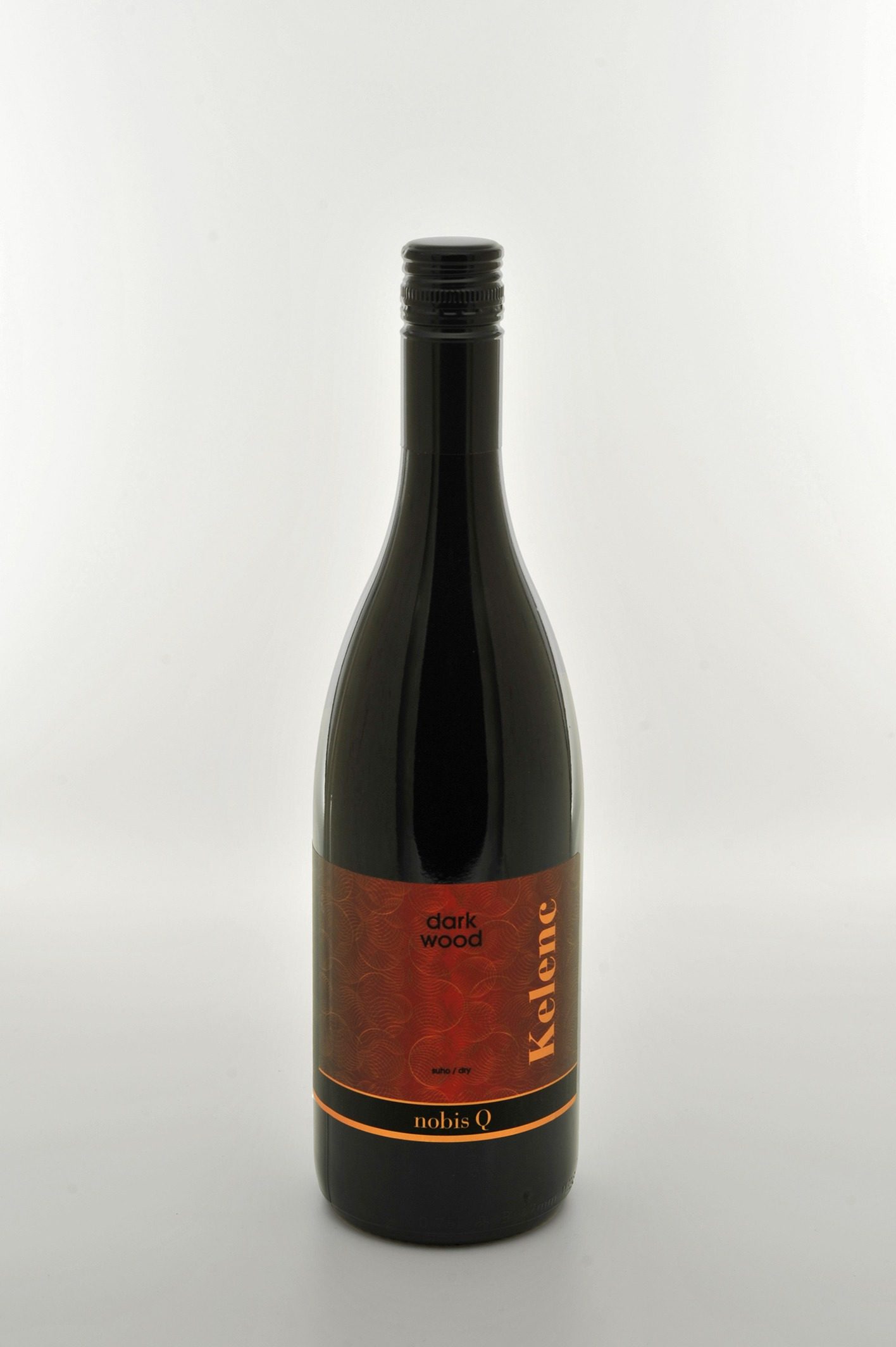 nobis Q dark wood kelenc be wines