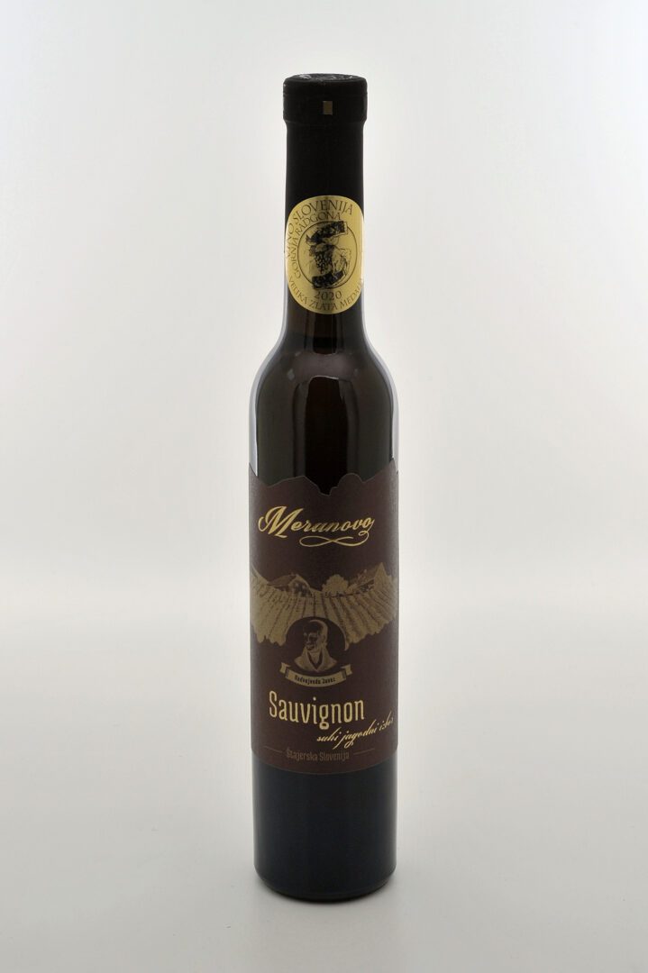 sauvignon suhi jagodni izbor meranovo be wines